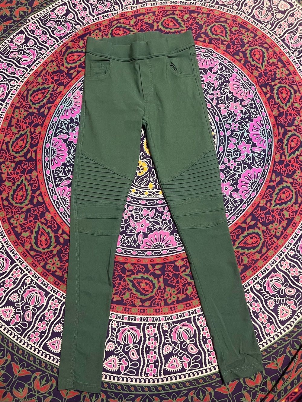 Amaryllis Olive Green Moto Leggings